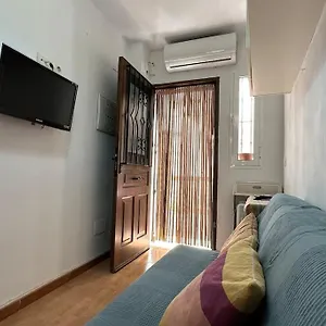 Сasa de vacaciones Vivienda Unica A 10 Metros De La Playa, Málaga
